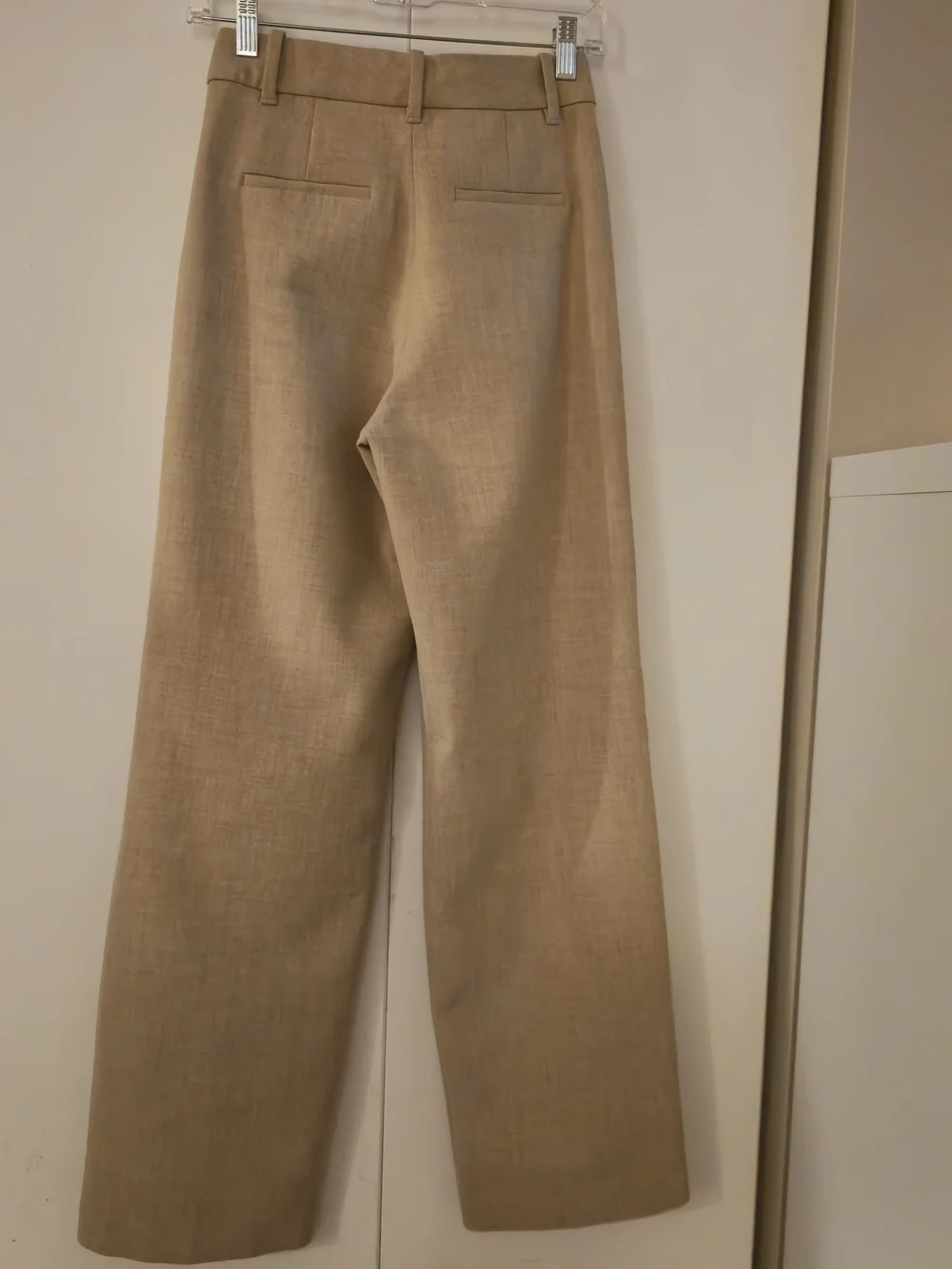 Aritzia The Effortless Pants Wide-Leg Linen-Blend Trousers in Beige